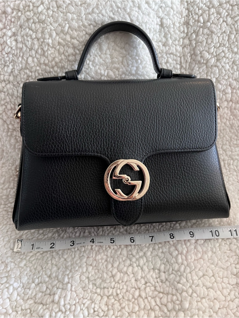 Gucci Black Leather Shoulder Bag with Gold Double G
